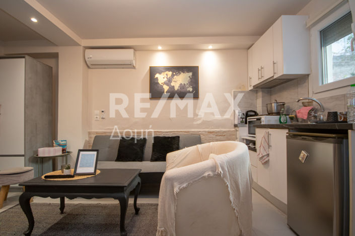 Image No.4-Studio for sale