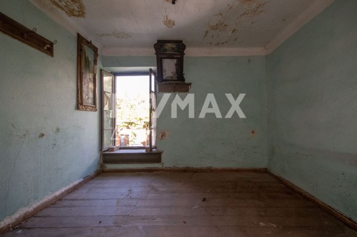 Image No.10-2 Bed House for sale