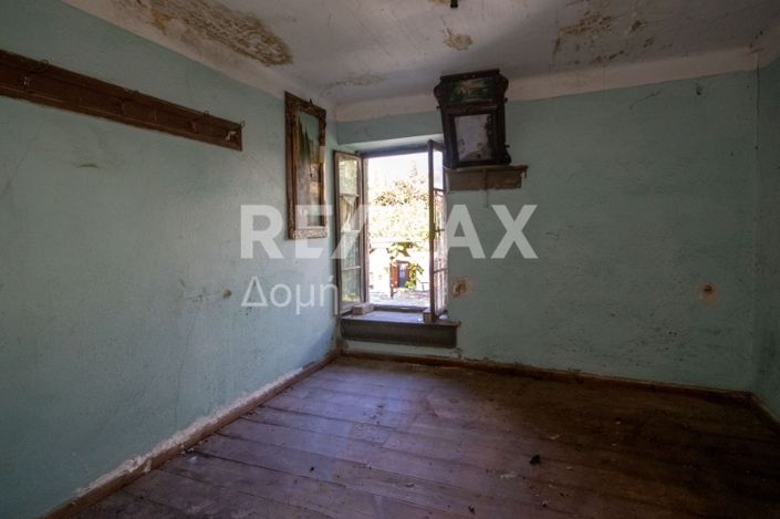 Image No.13-2 Bed House for sale