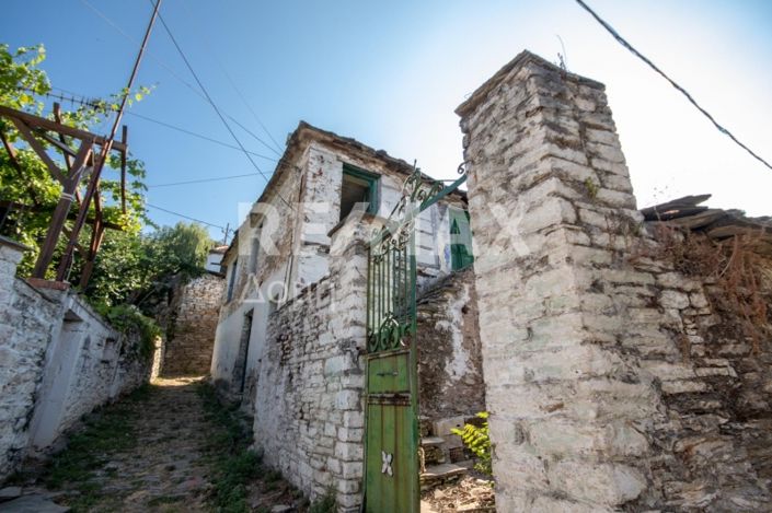 Image No.15-2 Bed House for sale