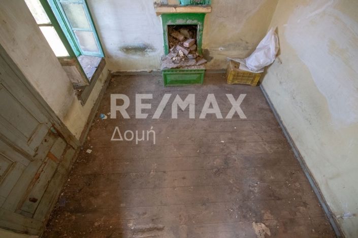 Image No.8-2 Bed House for sale