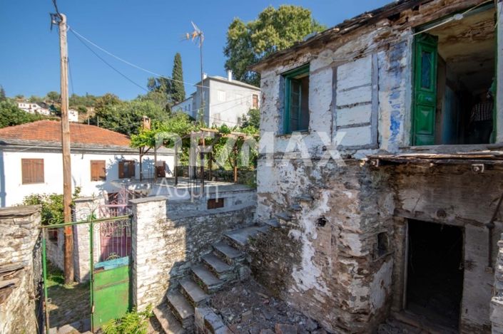 Image No.9-2 Bed House for sale