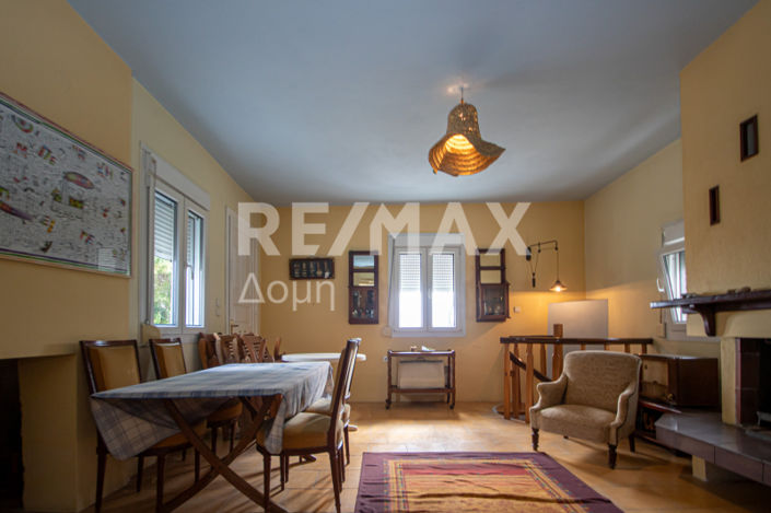 Image No.14-3 Bed Property for sale