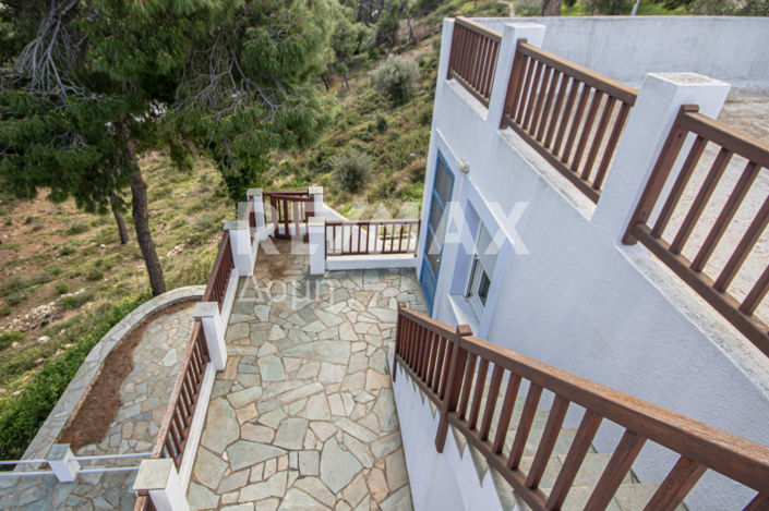 Image No.54-3 Bed Property for sale