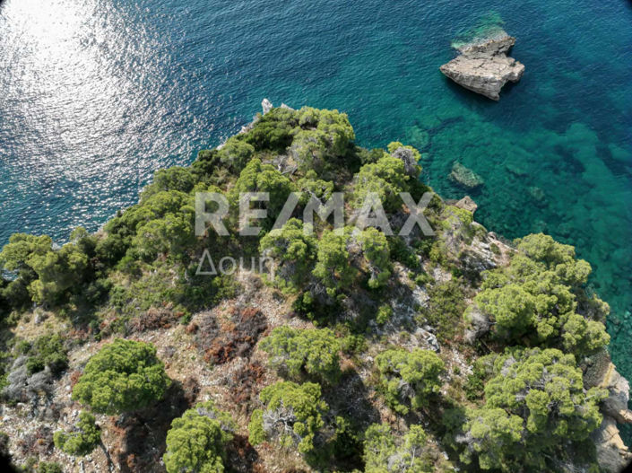 Image No.23-3 Bed Property for sale