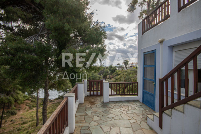 Image No.38-3 Bed Property for sale