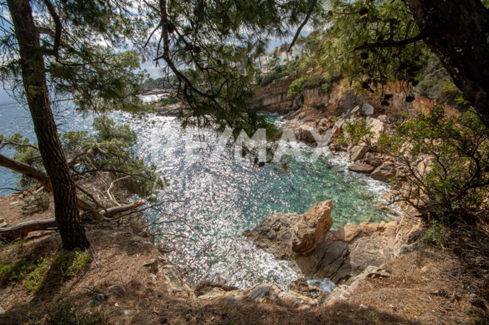 Image No.16-3 Bed Property for sale