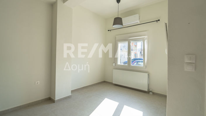 Image No.10-1 Bed Maisonette for sale