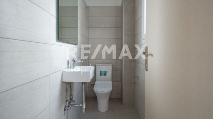 Image No.28-1 Bed Maisonette for sale