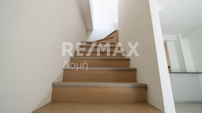 Image No.15-1 Bed Maisonette for sale