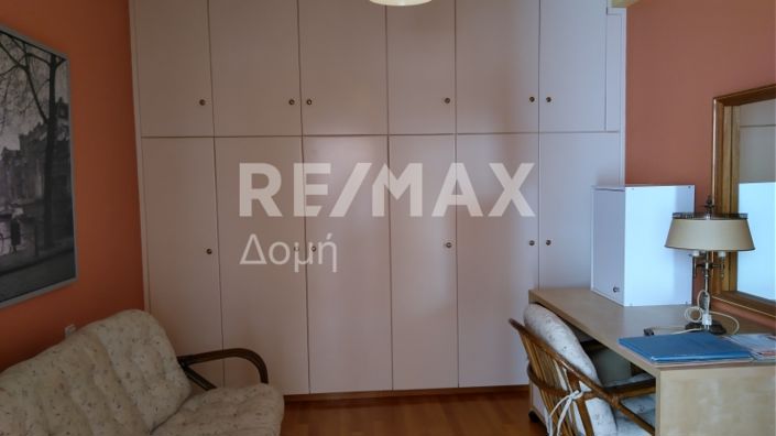 Image No.25-4 Bed House for sale