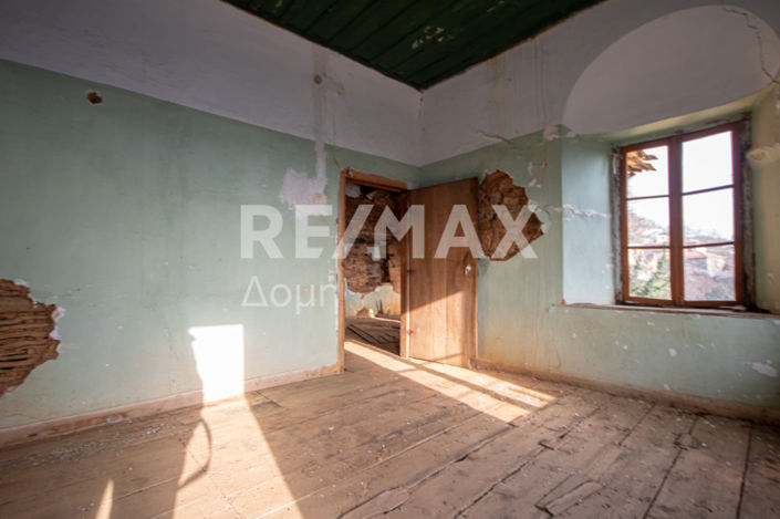 Image No.13-4 Bed House for sale