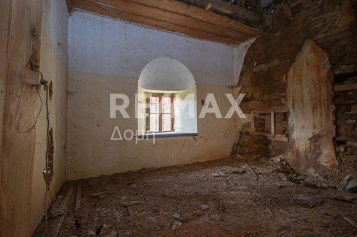 Image No.21-4 Bed House for sale