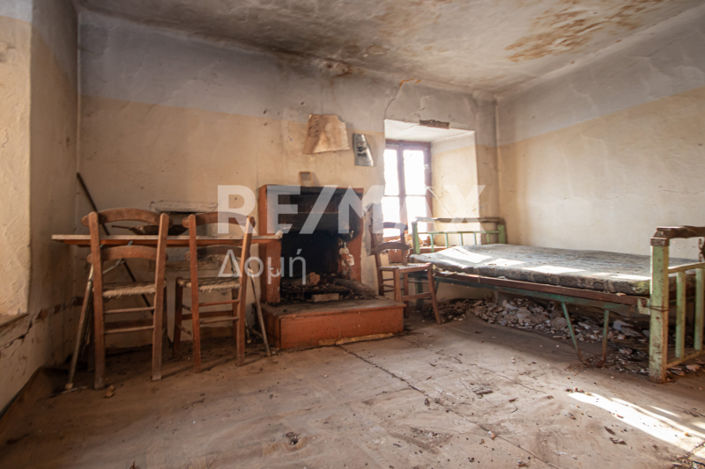 Image No.24-4 Bed House for sale