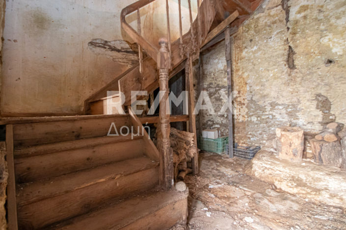 Image No.26-4 Bed House for sale