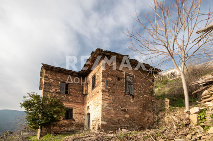 Image No.30-4 Bed House for sale