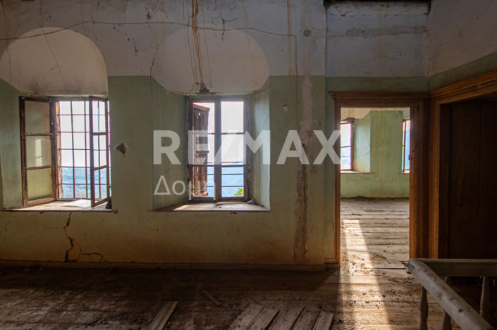 Image No.6-4 Bed House for sale