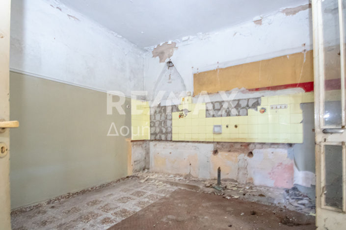 Image No.6-House for sale