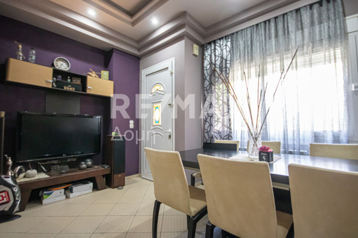 Image No.15-3 Bed House for sale