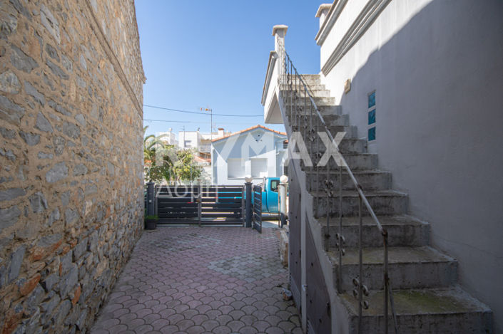 Image No.38-3 Bed House for sale
