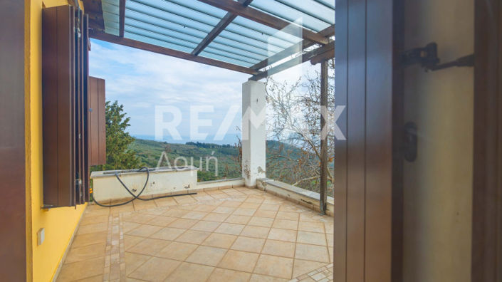 Image No.19-4 Bed Property for sale