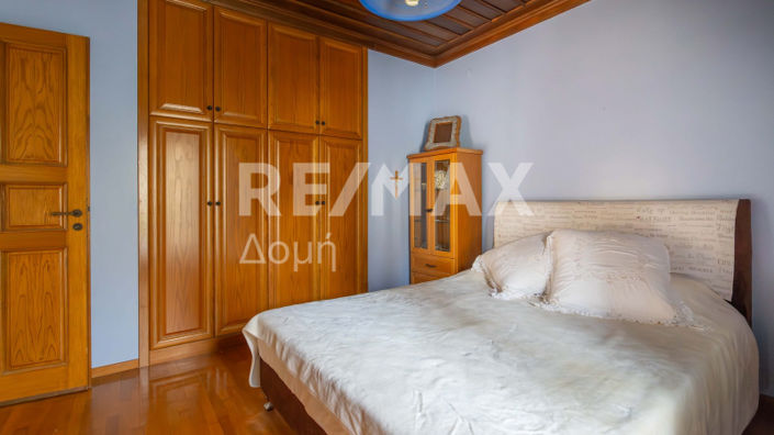 Image No.24-4 Bed Property for sale