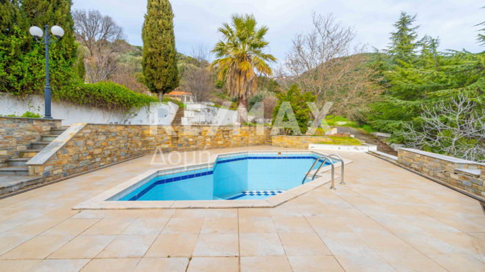 Image No.26-4 Bed Property for sale