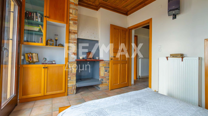 Image No.30-4 Bed Property for sale