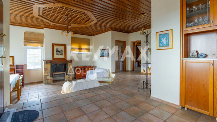 Image No.43-4 Bed Property for sale