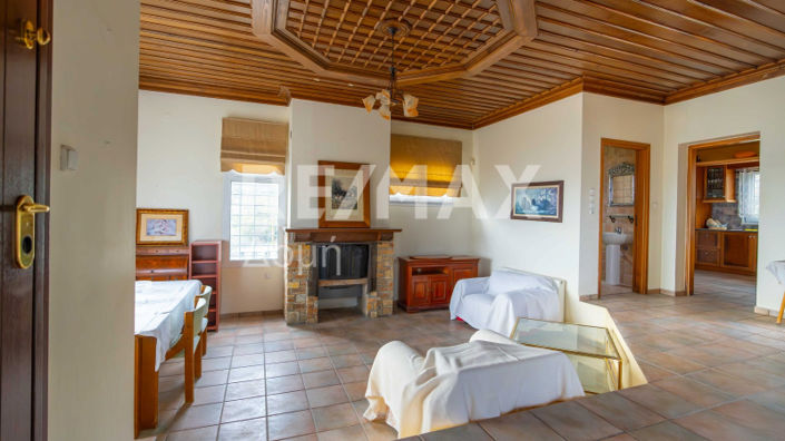 Image No.44-4 Bed Property for sale