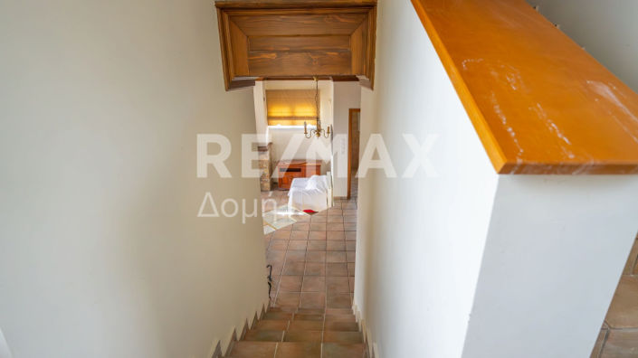 Image No.45-4 Bed Property for sale