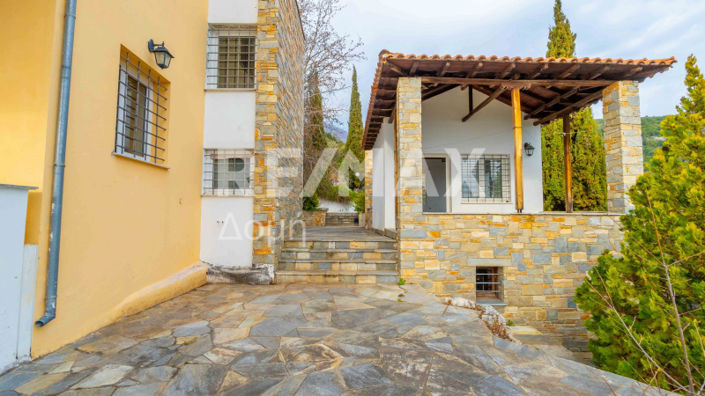 Image No.5-4 Bed Property for sale