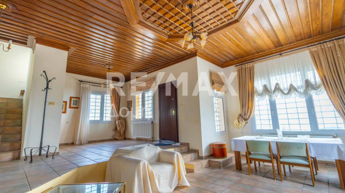 Image No.52-4 Bed Property for sale