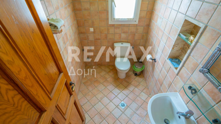 Image No.55-4 Bed Property for sale