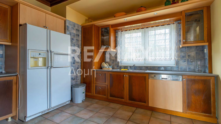 Image No.57-4 Bed Property for sale