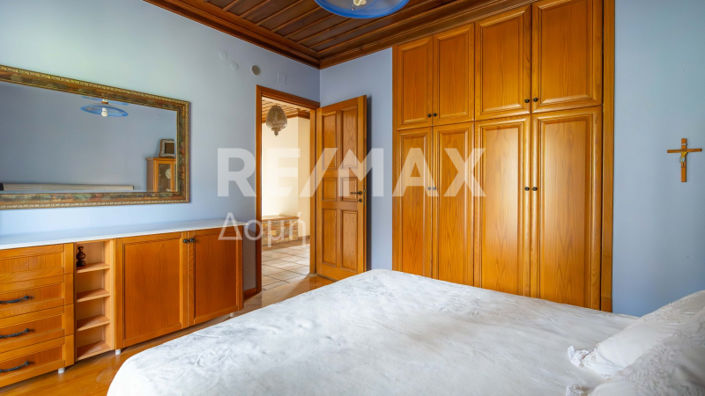 Image No.58-4 Bed Property for sale