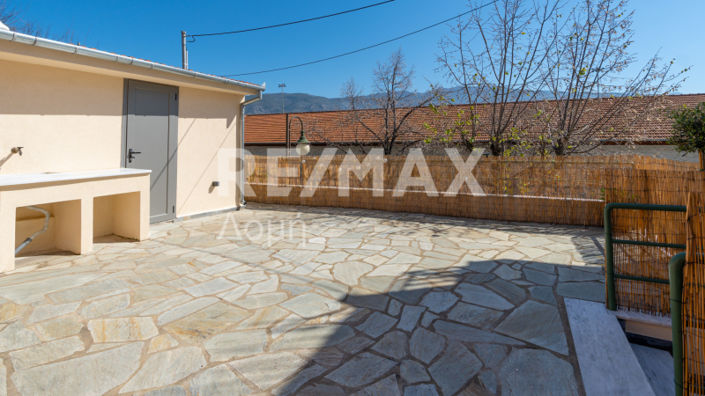 Image No.13-2 Bed House for sale