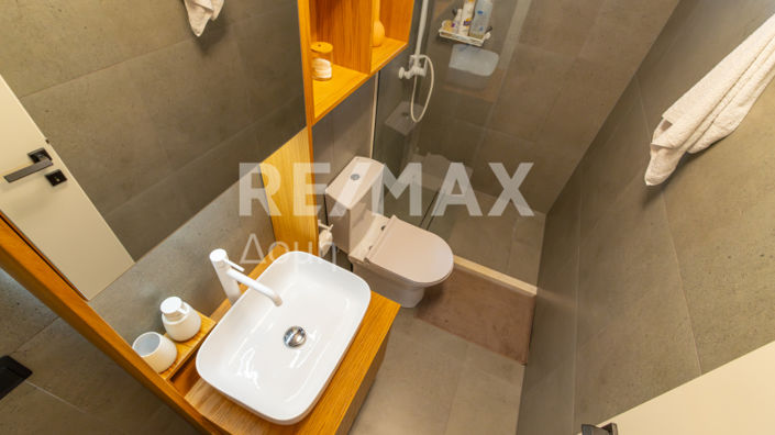 Image No.55-2 Bed House for sale