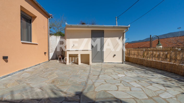 Image No.9-2 Bed House for sale