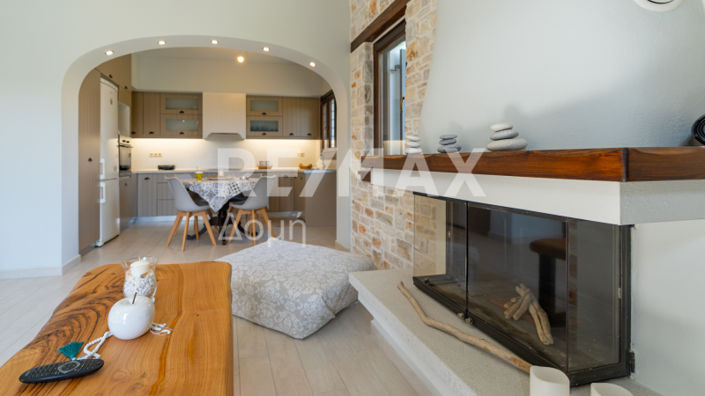 Image No.12-4 Bed Property for sale