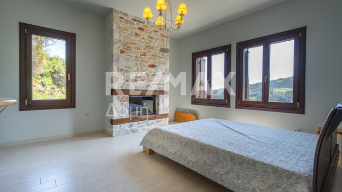 Image No.26-Propriété de 4 chambres à vendre à Magnésie