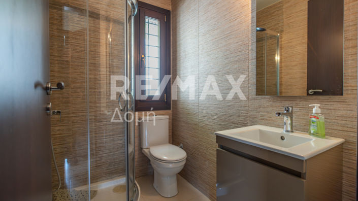 Image No.37-4 Bed Property for sale