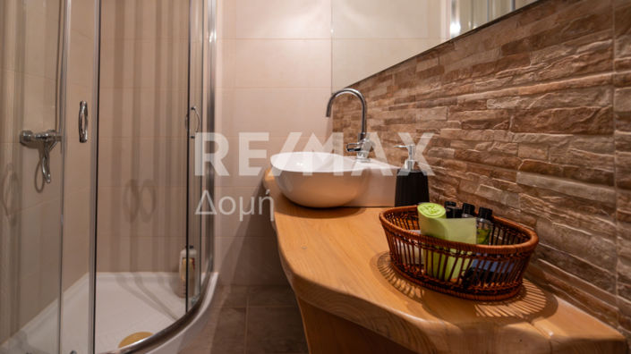 Image No.41-4 Bed Property for sale