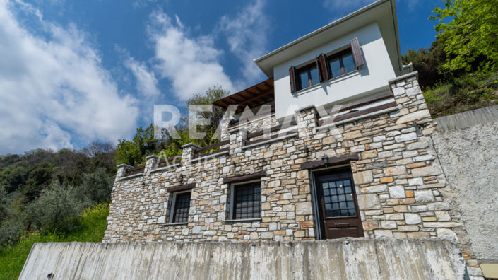 Image No.58-4 Bed Property for sale