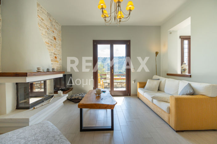 Image No.9-Propriété de 4 chambres à vendre à Magnésie