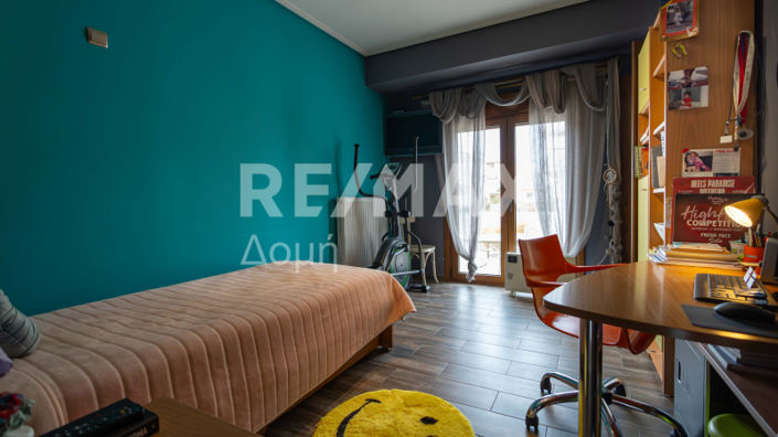 Image No.18-5 Bed Property for sale