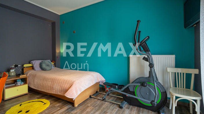 Image No.20-5 Bed Property for sale