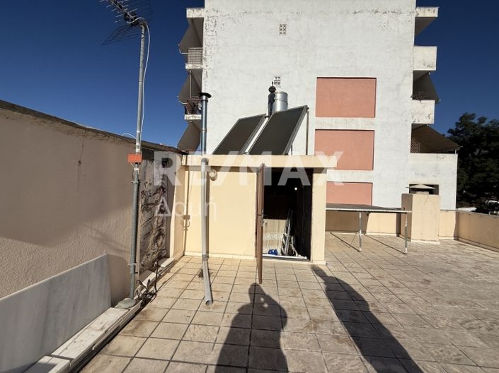 Image No.25-5 Bed Property for sale