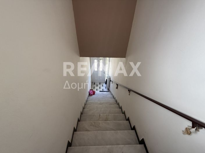 Image No.26-5 Bed Property for sale