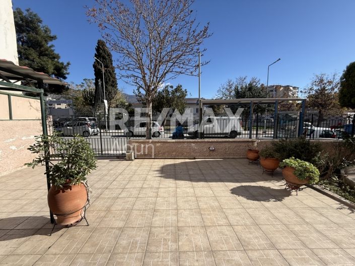 Image No.29-5 Bed Property for sale